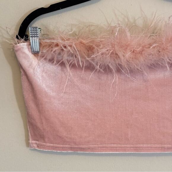 Shein Women's Pink Solid Stretch Velvet Feathered Strapless Crop Tops Size Large - Picture 2 of 6